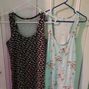 2 tank tops